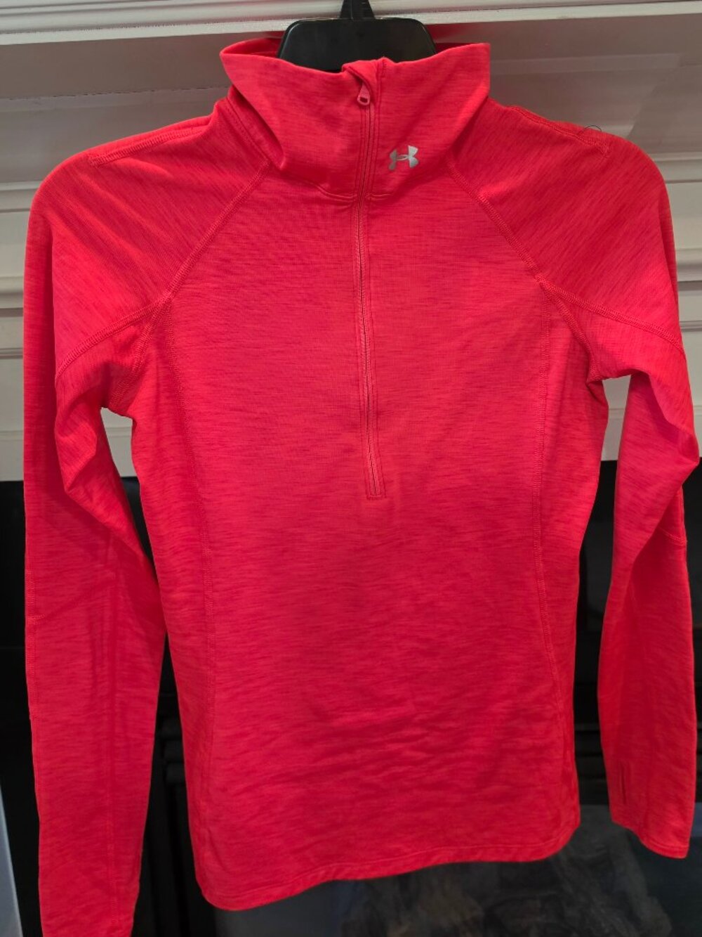 Share Ladies med under armour mock neck thumbslots running activewear coral